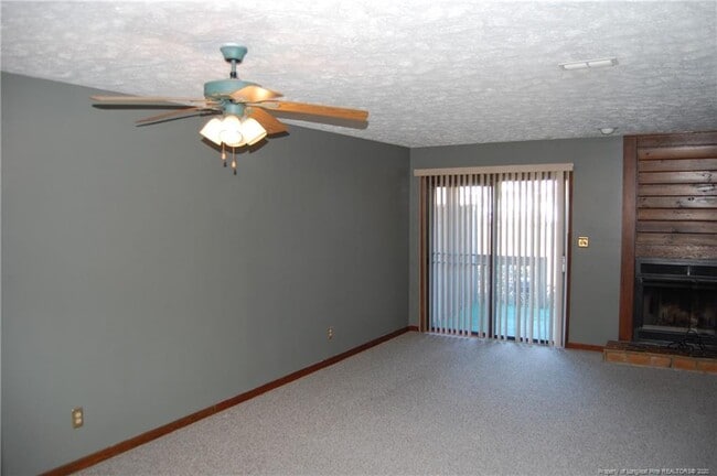 Building Photo - 119 Mallard Cove
