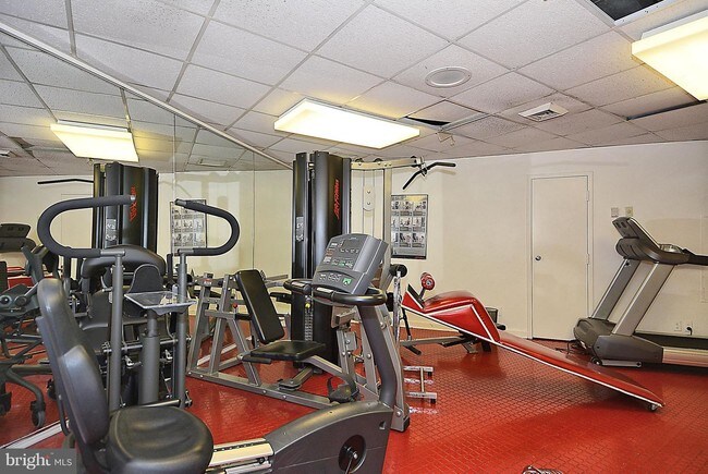 Foto del edificio - 4601 N Park Ave