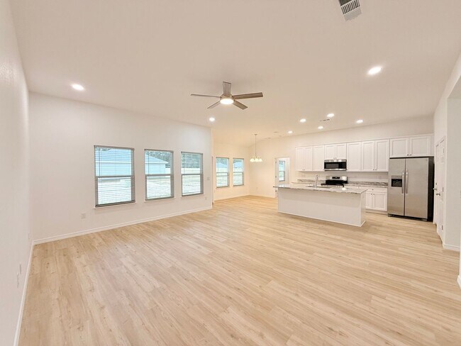 Building Photo - Spacious 4-Bedroom Home - New Construction