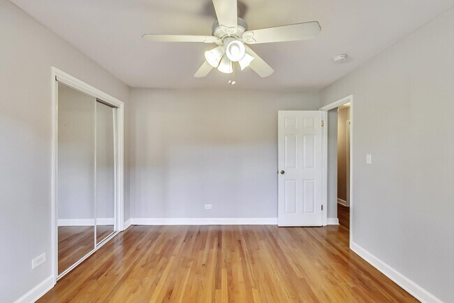 Building Photo - 822 Seward St