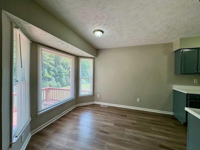 Building Photo - Beaver Creek North- COMING SOON