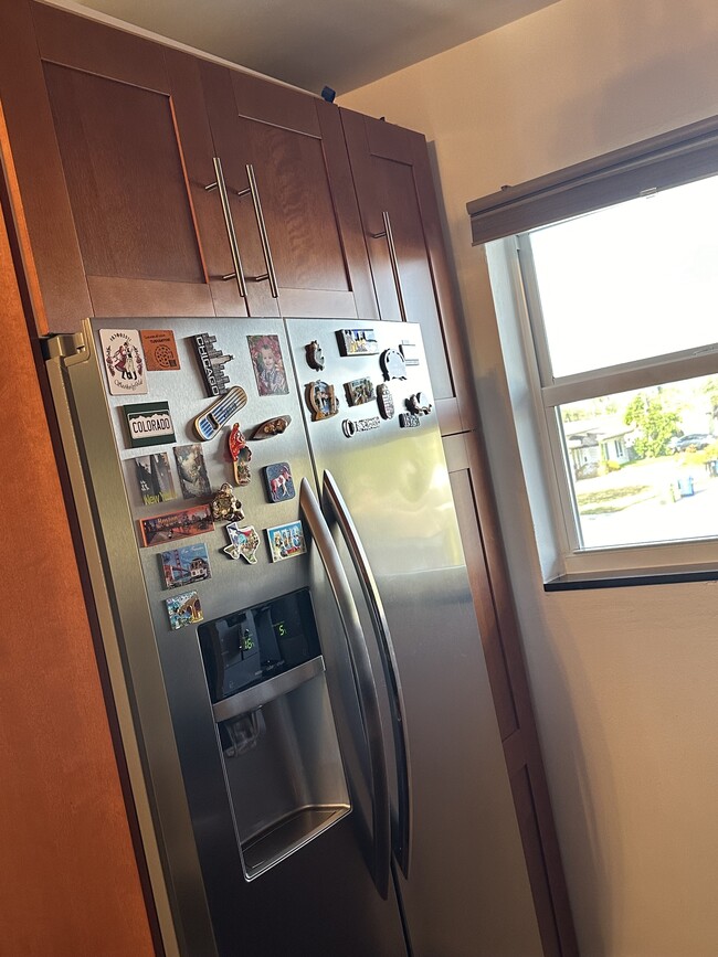 Foto del edificio - 1400 NE 57th St