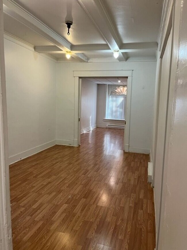 Foto del edificio - 822 N. 5th Street