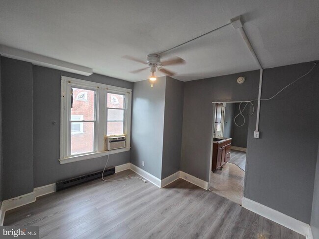 Foto del edificio - 105 W 24th St