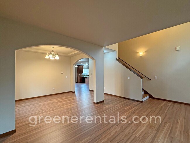 Foto del edificio - 4BR 2.5BA Home on Tumwater Hill