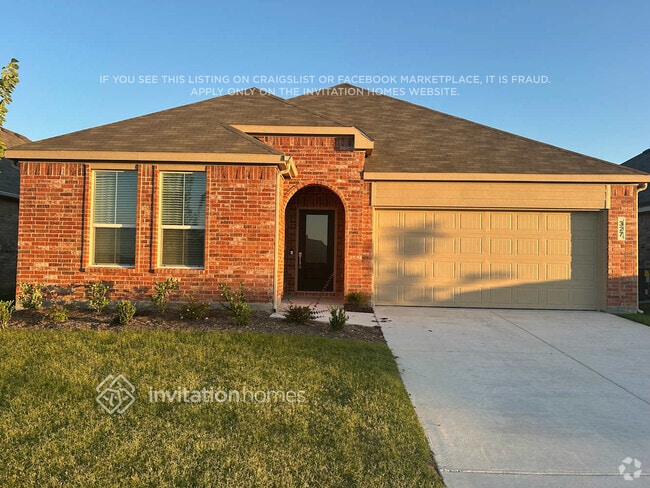 Building Photo - 327 Sedalia Trl