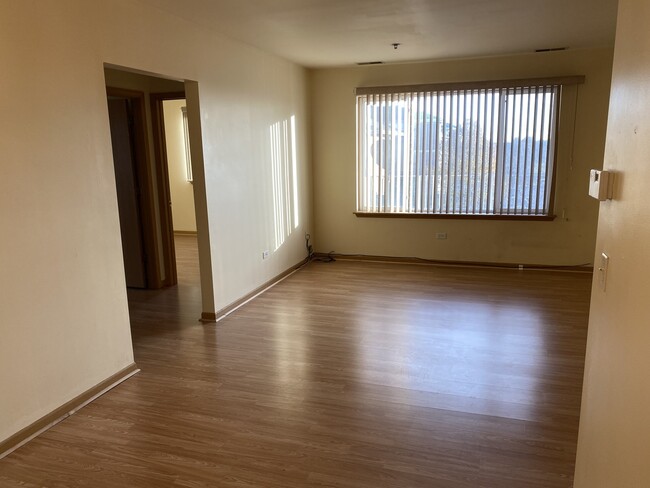 Foto del edificio - 941 N Swift Rd