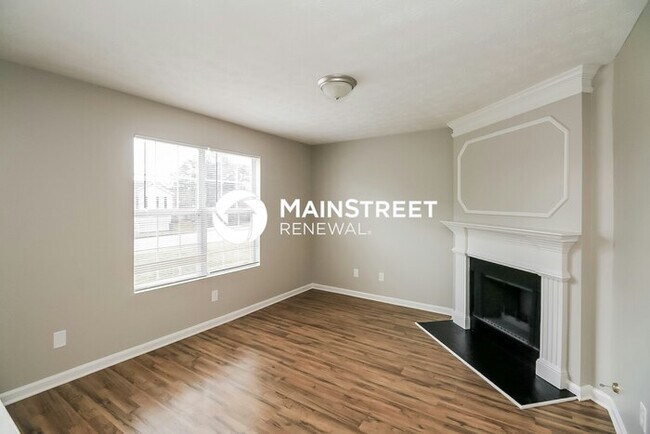 Foto del edificio - 3 Bedroom Pet-Friendly Home in Jonesboro, GA with Main Street Renewal