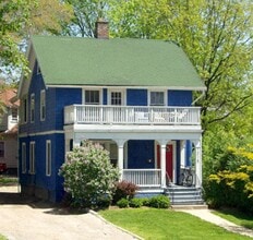 Building Photo - 1315 Washtenaw Ave