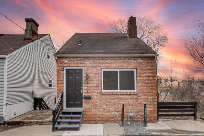 Photo - Available NOW - Private 2 Bedroom Home w/ Beautiful Updates!