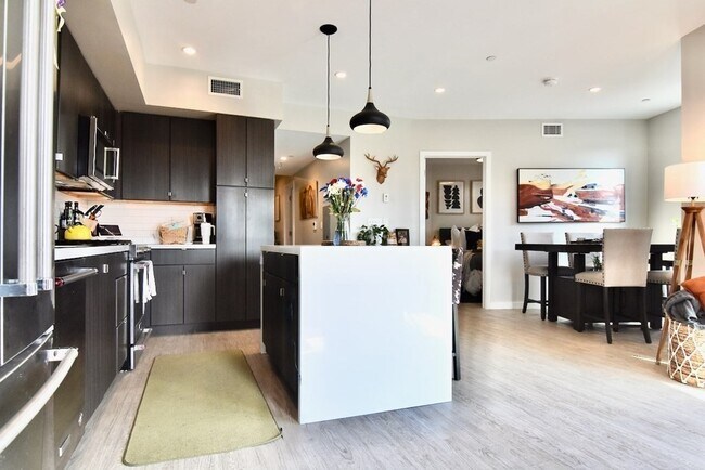 Foto del edificio - 120 Savin Hill Ave