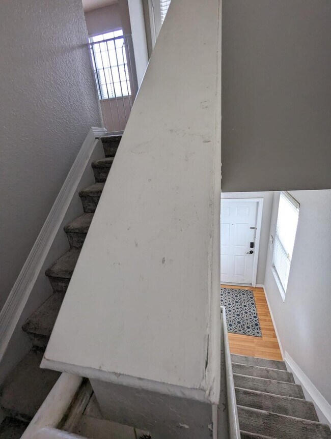 Building Photo - 3075 Grandiflora Dr