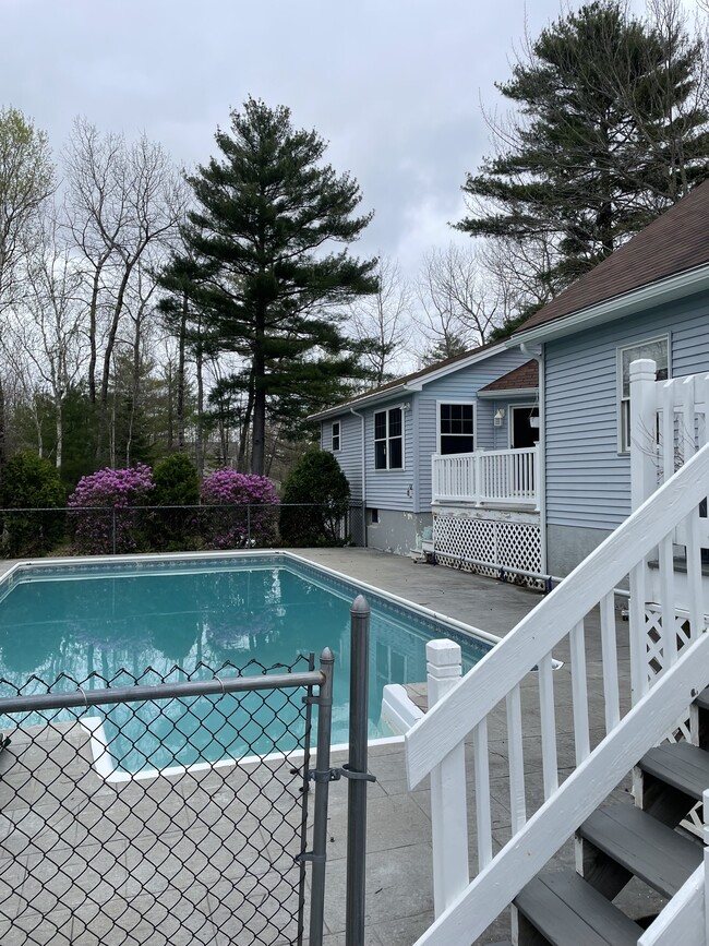 Building Photo - 193A Rooks Rd