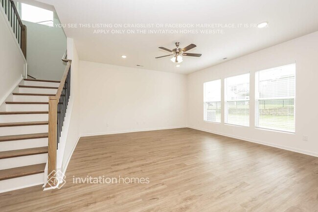 Building Photo - 3802 Lantern Ln