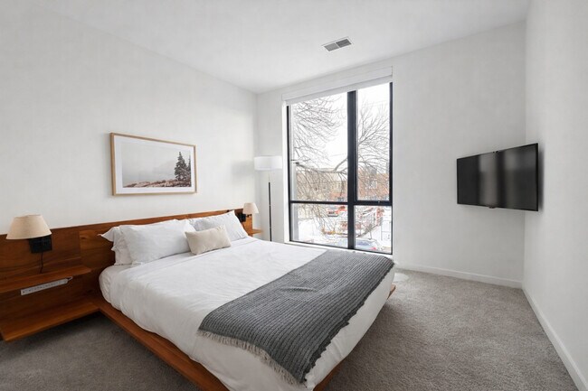 Foto del edificio - 324 S 2nd St