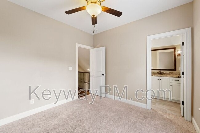 Foto del edificio - 507 Windermere St