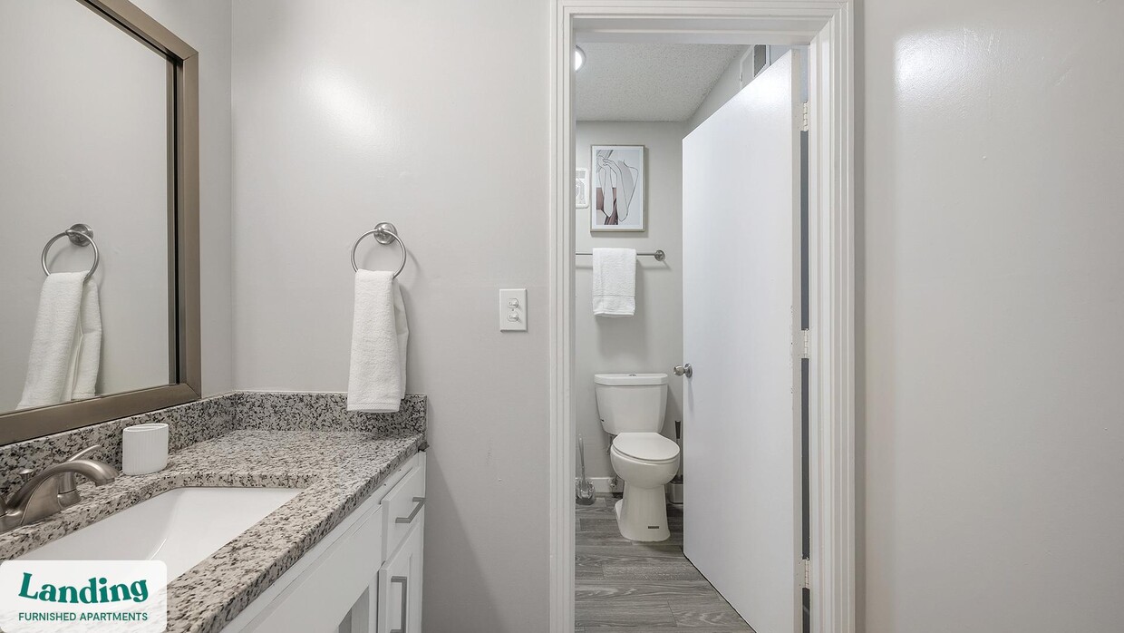 Primary Photo - 231 New Shackle Island Rd