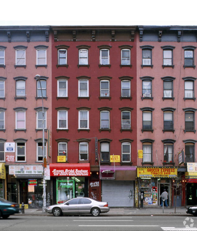 Primary Photo - 2131 Third Ave