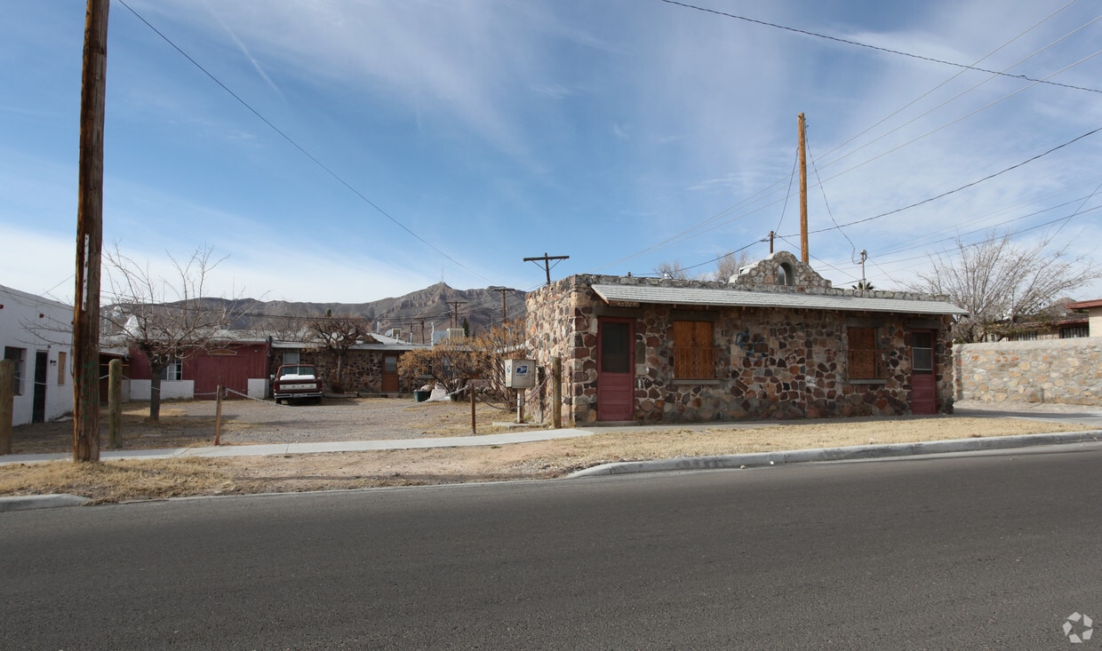 Primary Photo - 2605 Sparkman St