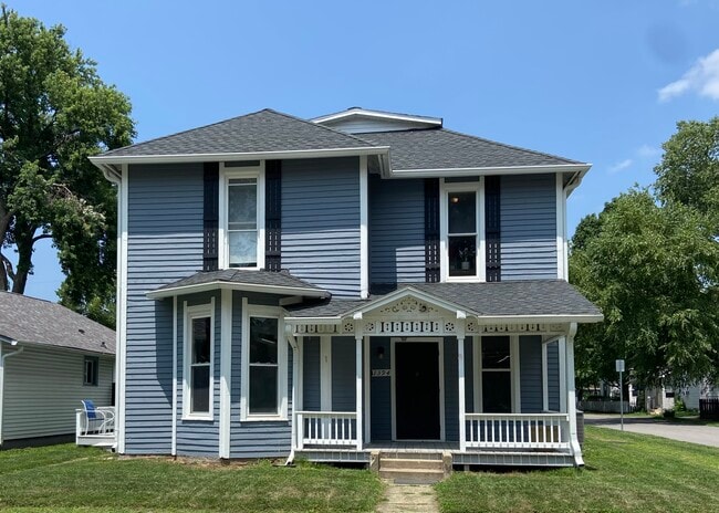 Building Photo - 1394 Wayne St