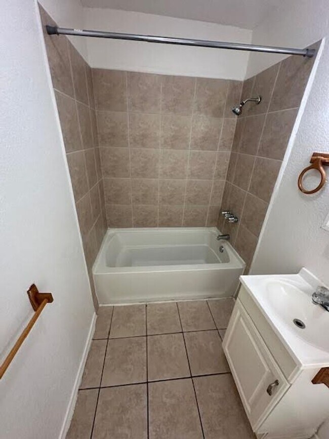 Foto del edificio - SP1 -6536 El Rey Avenue