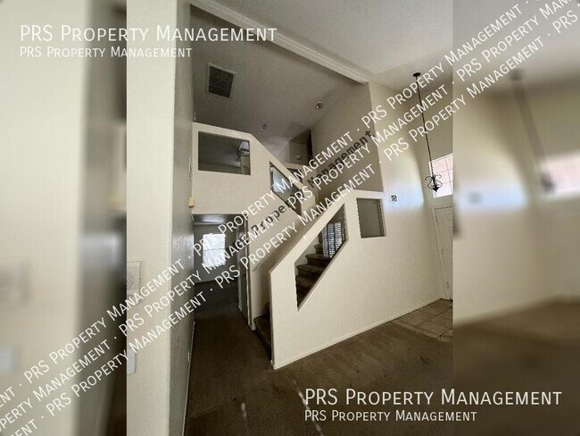 Building Photo - Price Reduced
