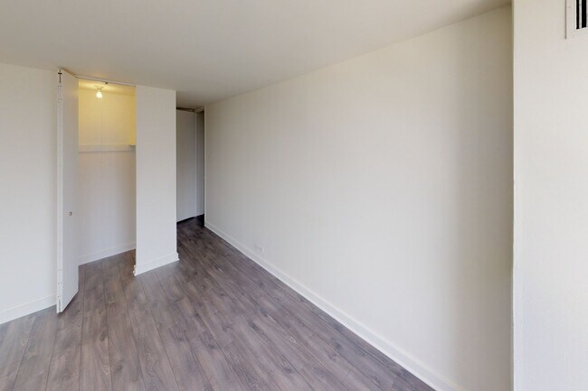 Interior Photo - Regents Park