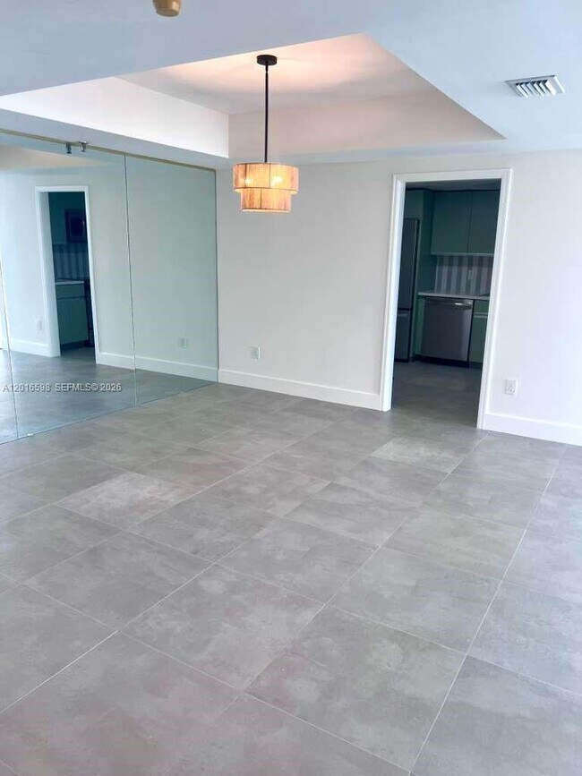 Building Photo - 11113 Biscayne Blvd