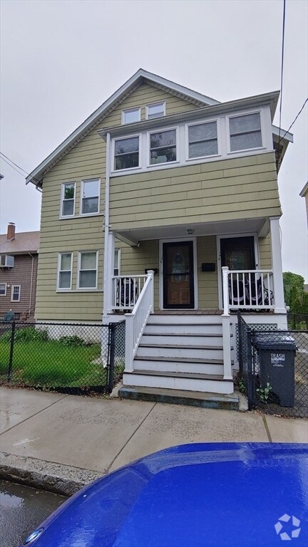 Building Photo - 140 Dudley St