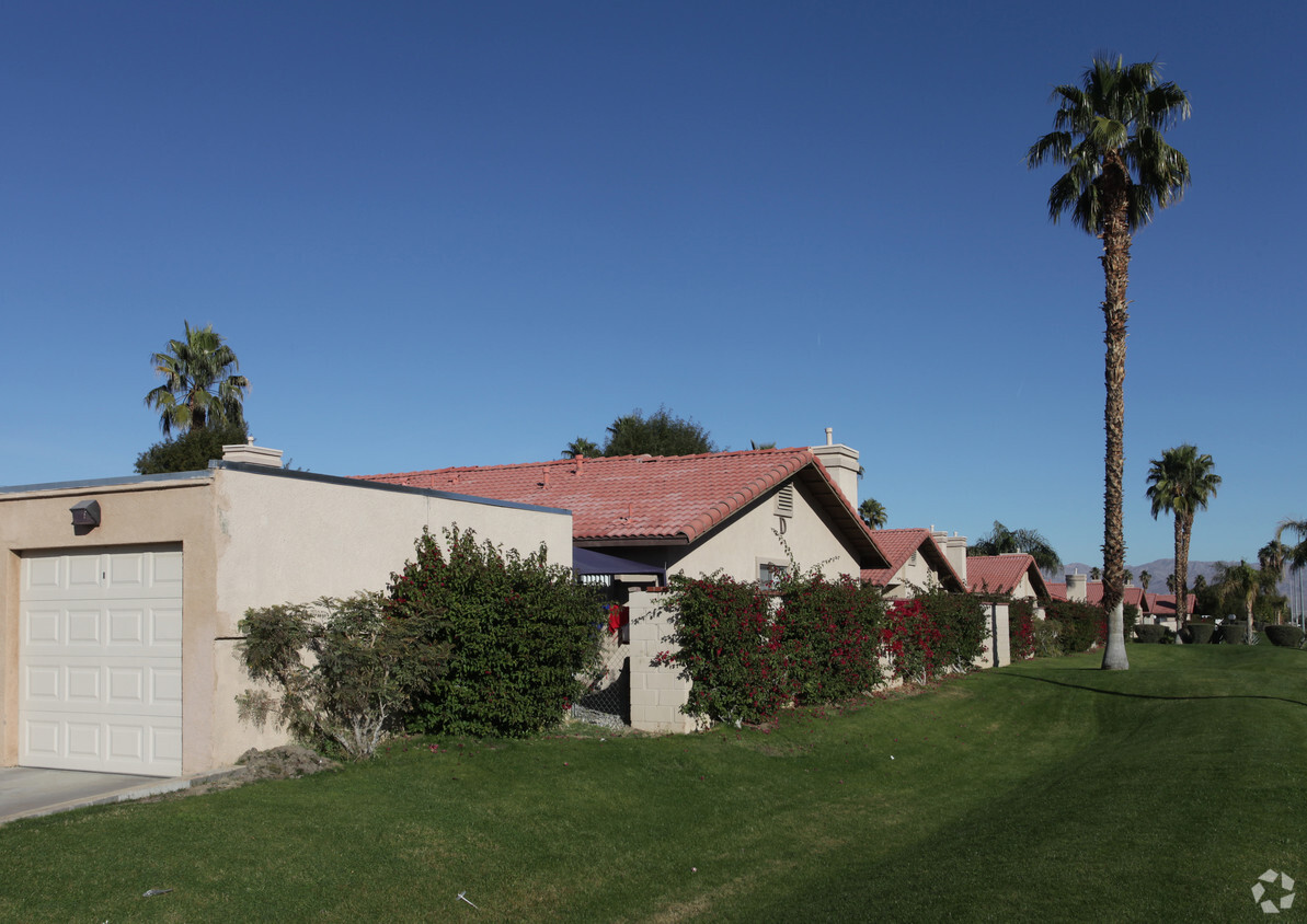 Primary Photo - Santa Fe West Apartments