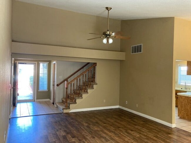 Building Photo - Charming North Merced Home 3 beds 2 baths