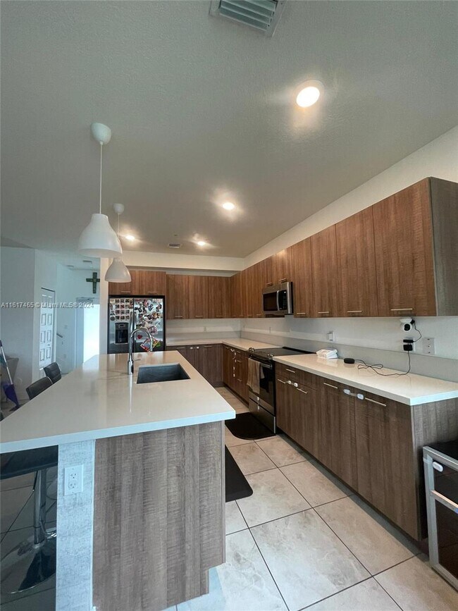 Foto del edificio - 4670 NW 84th Ave