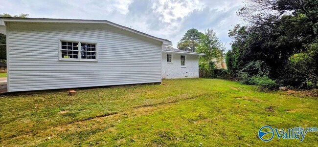 Foto del edificio - 2814 Claiborne Rd NW