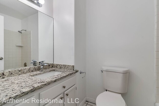 Building Photo - 6 br, 3 bath House - 152 N 700 W