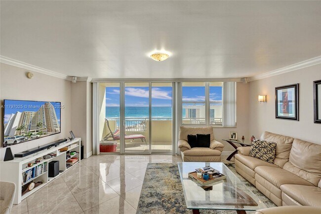 Foto del edificio - 3180 S Ocean Dr