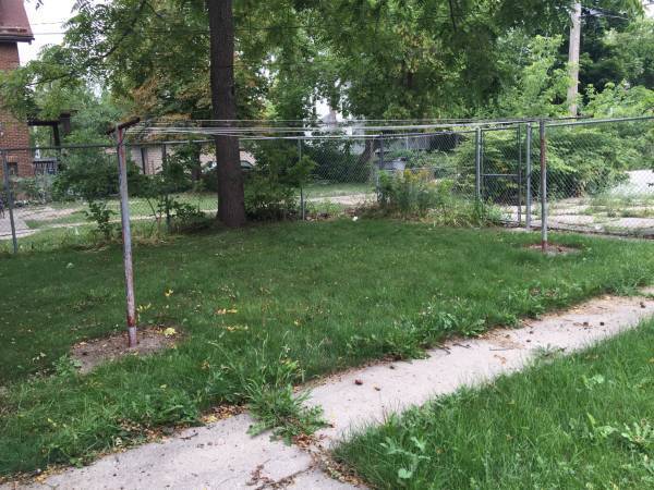 Foto del edificio - Comfortable 4 Bedroom Single Family Home