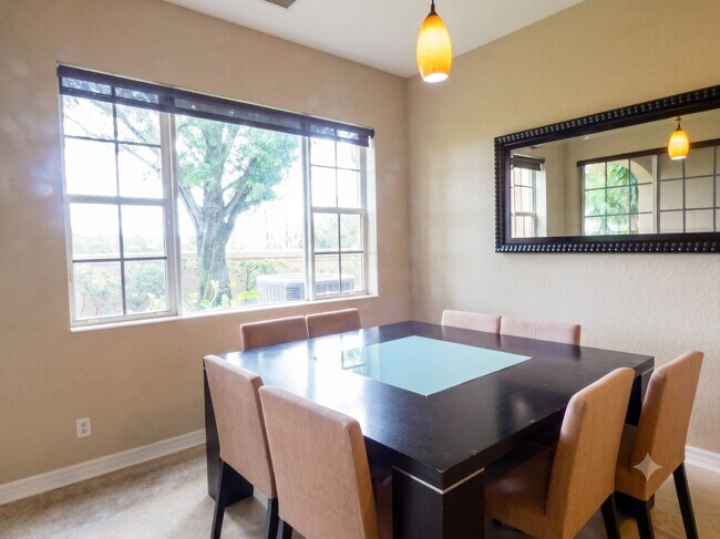 Foto del edificio - 30 Beechdale Ln