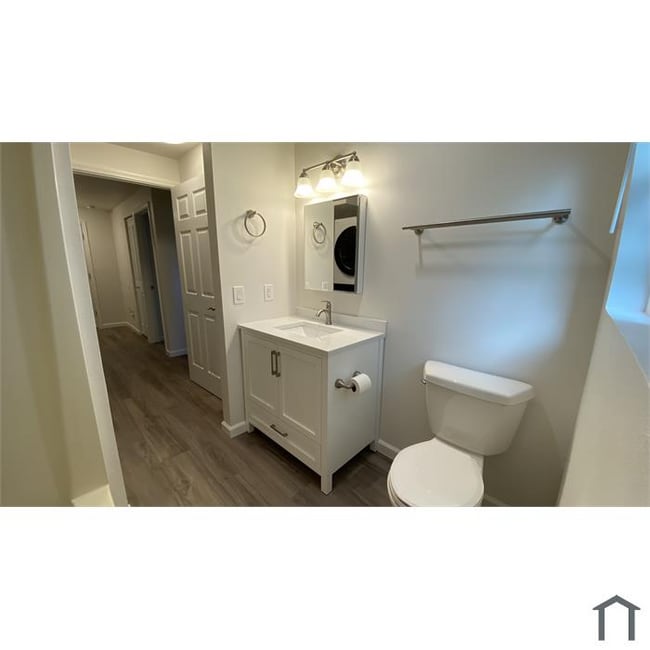 Foto del edificio - 629 Adele Ave