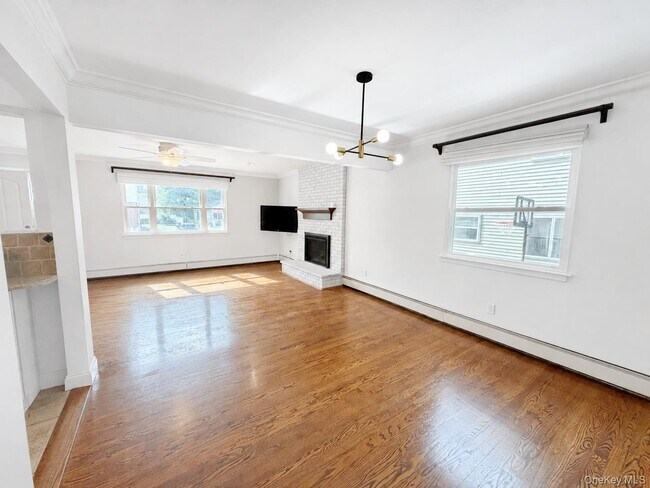 Foto del edificio - 40 Edgewood Rd