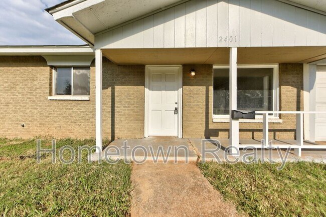 Photo - 2401 Piccadilly Cir House