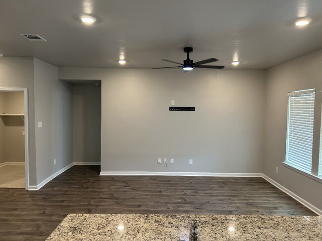 Foto del edificio - 246 Cane Run Ct