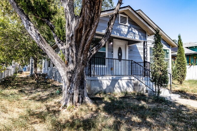 Building Photo - 139 Hansford St