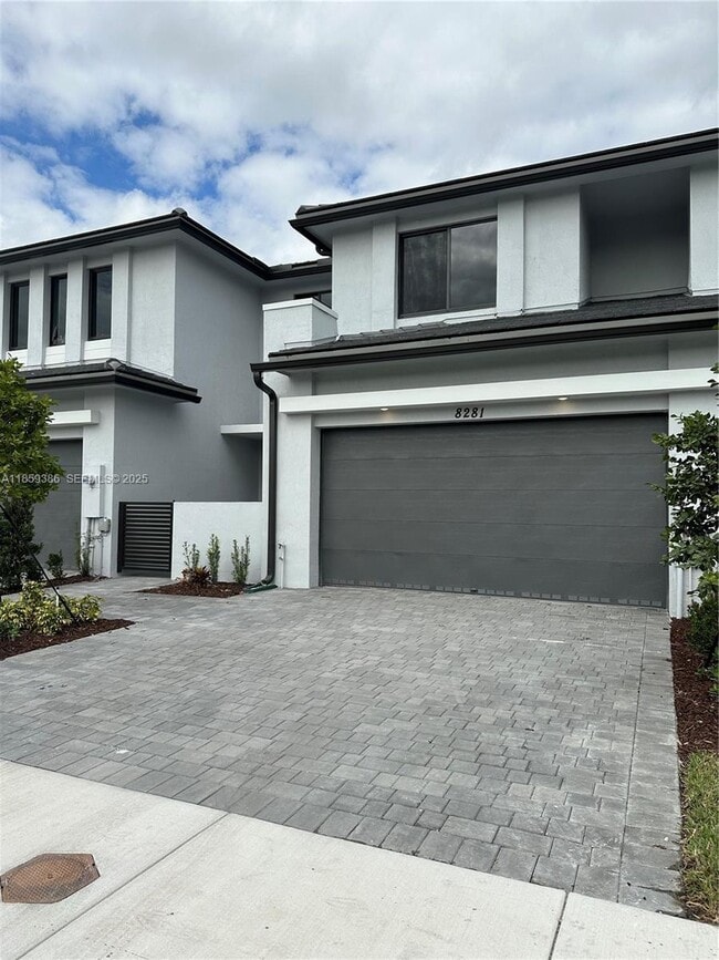 Building Photo - 8281 SW 121st Ter