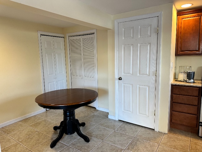 Foto del edificio - 25 Topaz Dr