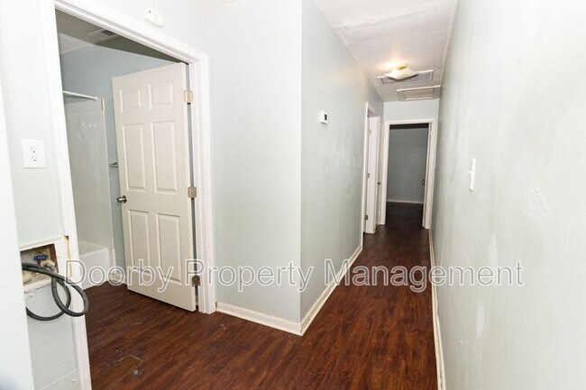 Foto del edificio - 1102 N Hawthorne St