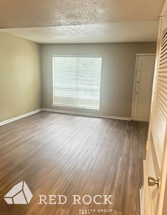 Building Photo - Heritage Hills Townhomes