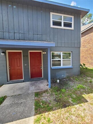 Building Photo - 3202 SW 26 Way