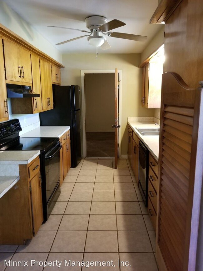 Foto del edificio - 2 br, 2 bath House - 3602 W. 10th St.