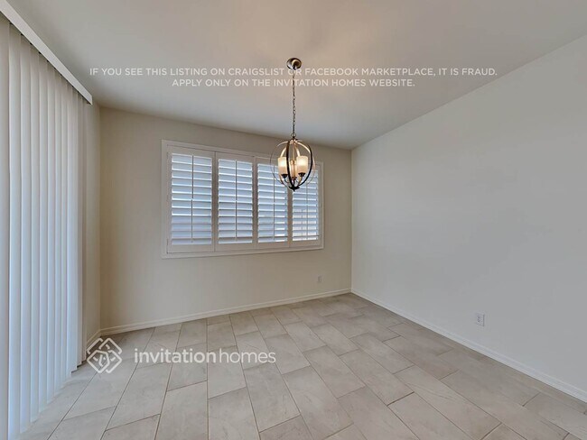 Foto del edificio - 18607 W Reade Ave