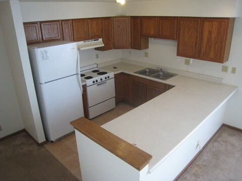 Building Photo - 3377 N Oakland Ave